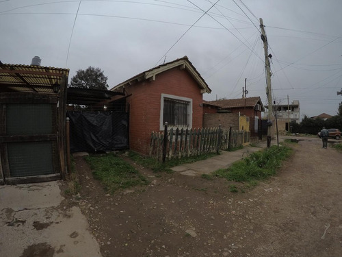 Imagen 3 de 16 de Venta Casa 3 Amb En Parque 132 Viviendas F. Varela