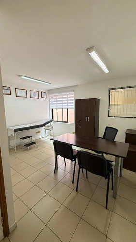 Arriendo Consulta Medica En Edificio Fleming, La Serena