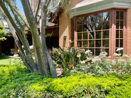 Arriendo Las Brisas De Chicureo Casa Estilo Inglés 7d+5b