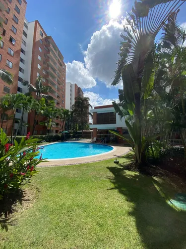 Apartamento En Arriendo En Urbanización La Flora. Cod A11591