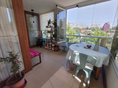 Venta, Excelente Depto A Pasos De Manquehue 4d / 4b