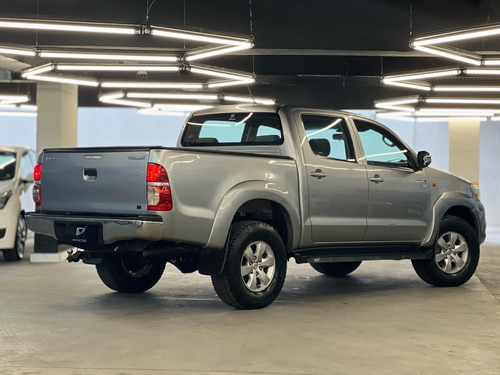 Toyota Hilux 2.7 SR 4X2 CD 16V FLEX 4P AUTOMÁTICO