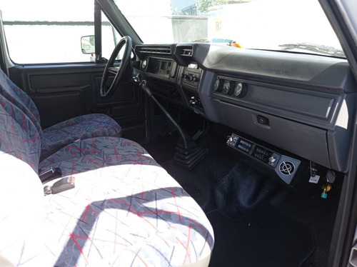 Imagen 7 de 17 de Casa Rodante F100/1988 Homologado