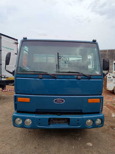 Cargo 815 Ano 2001 Carr. Com Piso Chapeado E Tampas .