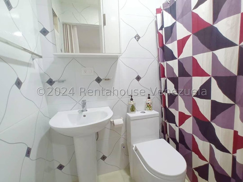 Rosa Rodríguez Vende Casa En El Manzano, Barquisimeto 24-19675