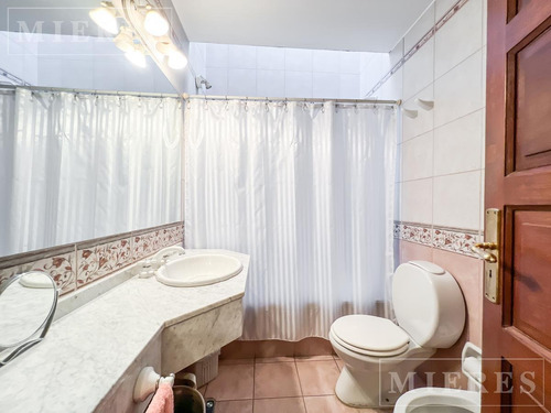 Imagen 14 de 20 de Casa En Venta En Una Planta En Acassuso, Vías A Libertador.