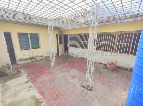 Imagen 22 de 30 de $/$/$/$ Acogedora Casa En Cabudare ++urb. El Trigal ++ Ampliada ++ A Una Cuadra Cc Trigalpa++ Seniat **0412+.056.+03.+76 ** L.t ** /co/-di/-go/ 23-24476