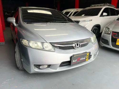 Honda Civic 1.8 Ex 4 p