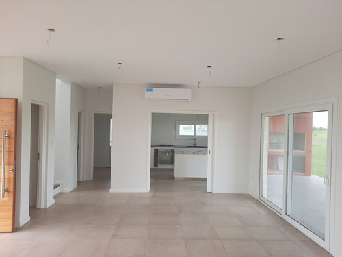 Imagen 11 de 30 de Casa En Venta La Plata A Estrenar
