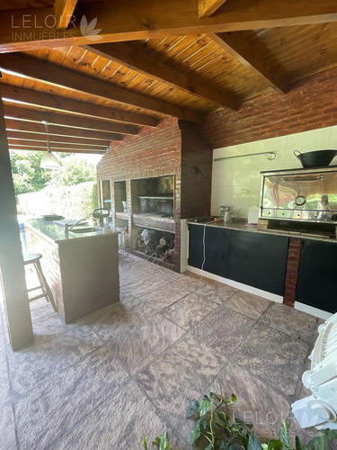 Casa En Venta 4 Amb En Parque Leloir