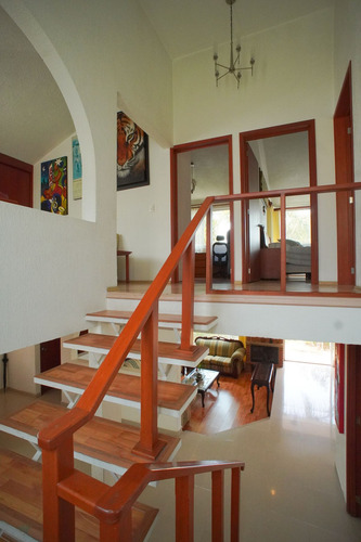 Casa Estilo Clásico En Venta En Chiluca, Zona Esmeralda