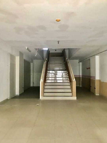 Imagen 10 de 13 de Edificio De 3 Pisos En El Centro De Maracay