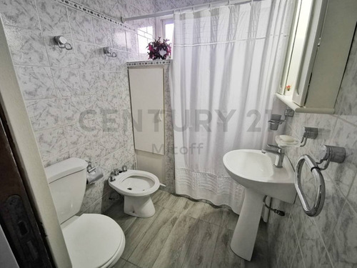 Imagen 7 de 13 de Venta De Departamento De Dos Dormitorios En Villa Elisa