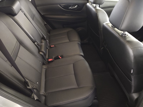 Imagen 14 de 15 de Nissan X-trail Exclusive At