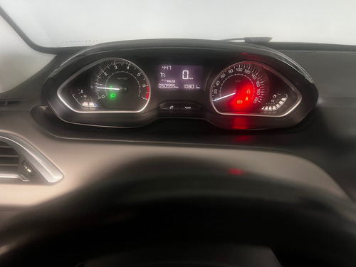 Peugeot 208 1.6 Feline