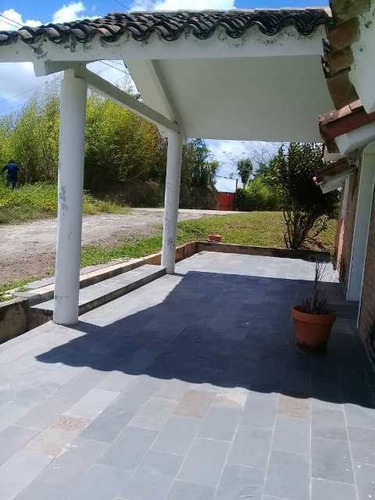 Imagen 3 de 16 de Vendo Casa 210mts2 5h/3b/3pe Club De Campo 7024
