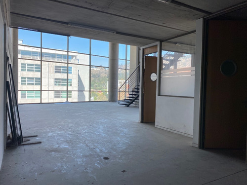 Oficina En Venta Con 237 M2, Ciudad Empresarial.