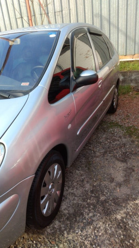 Citroën Xsara Picasso 2.0 Exclusive 16v Gasolina 4p