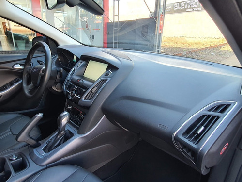 Imagem 11 de 15 de Ford Focus Titanium Plus