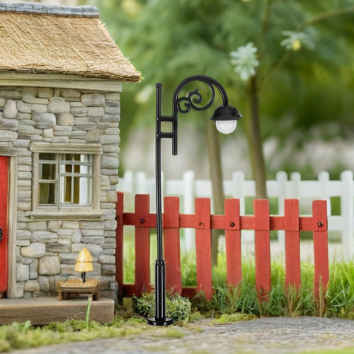Luces De Calle De Pueblo En Miniatura, 6 Unidades: Mini Casa