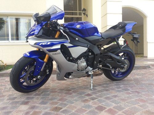 Yamaha R1 Akrapovic Brembo Vortex