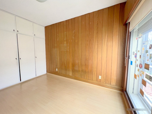 Venta Hermosa Casa De Altos, La Blanqueada, 2 O 3 Dormitorios, Al Frente, Balcón, Terraza, Sin Gastos Comunes, Independiente, Divina
