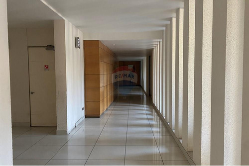 Vista Inigualable, Estacionamiento Y Bodega