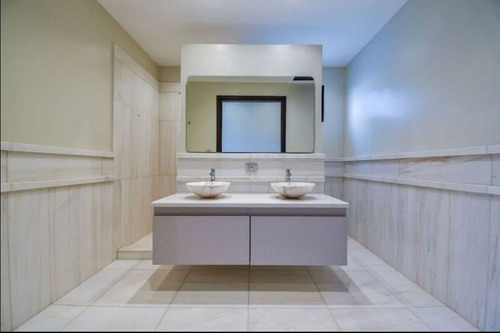 Torre En Anacaona Con Apartamentos En Venta Con Vista Al Mar