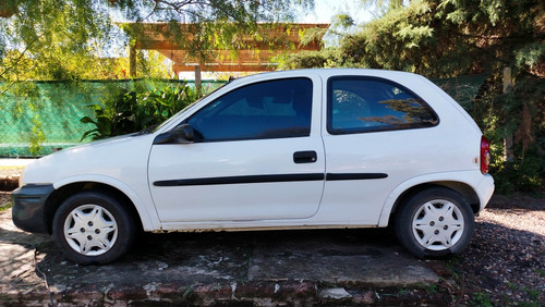 Chevrolet Corsa 1.6 Gl Aa Dh