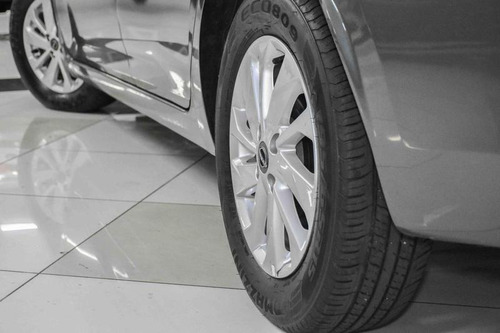 Nissan Versa Sense Cvt
