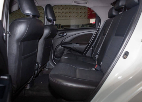 Imagem 13 de 14 de Toyota Etios 1.5 Platinum Sedan 16v Flex 4p Automático