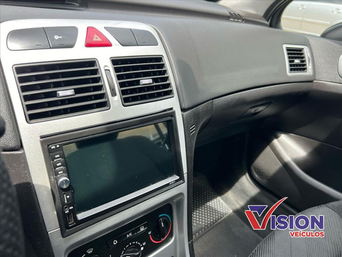 Peugeot 307 1.6 PRESENCE PACK 16V FLEX 4P MANUAL