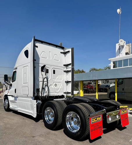 Imagen 6 de 13 de Tractocamion Freightliner Cascadia 2016