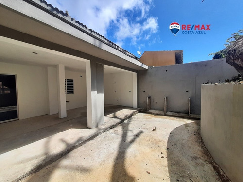 Se Vende Townhouse En Obra Blanca Listo Para Amoblar Conjunto Bello Horizonte