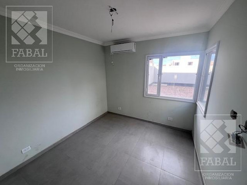 Casa Venta Rincón Lindo, Cipolletti, 3 Dormitorios, 2 Baños, Cochera Y Jardín (apto Crédito)