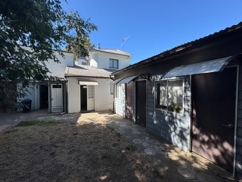 Casa 2 Pisos A 2 Cuadras Plaza De Armas De Chillán