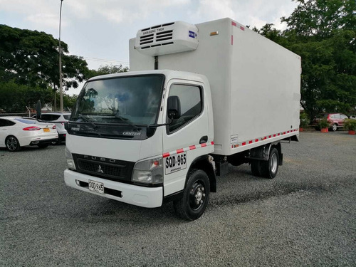Mitsubishi Fuso 2016