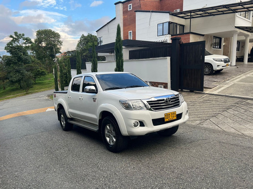 Toyota Hilux 2.7 Imv 4x4