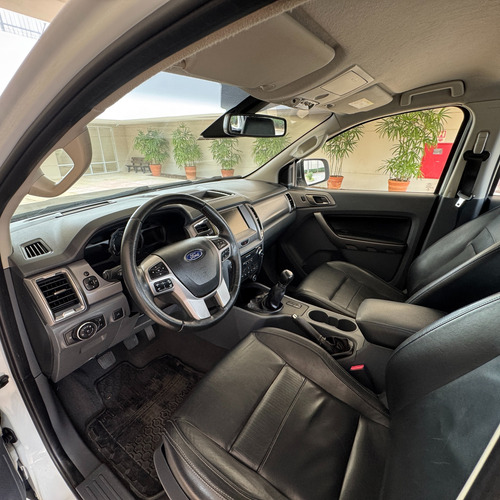 Ford Ranger 2.5 Limited Cab. Dupla 4x2 Flex 4p