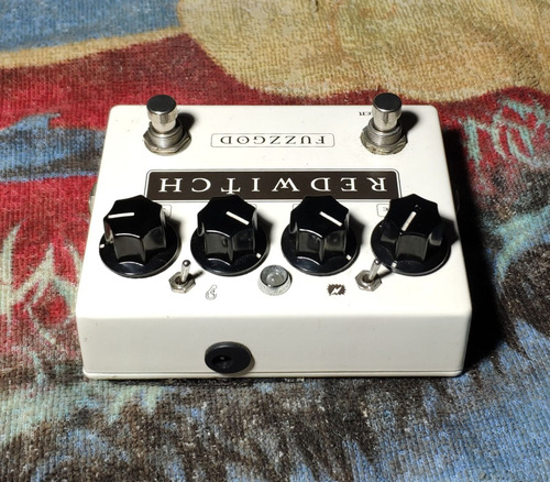 Red Witch Fuzz God Ii - Willaudio (Usado)