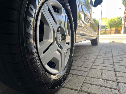Chevrolet Onix 1.0 MPFI JOY 8V FLEX 4P MANUAL