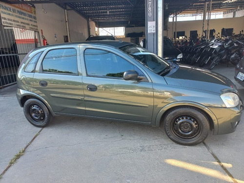 Imagem 3 de 7 de Chevrolet Corsa 1.4 Mpfi Maxx 8v Flex 4p Manual