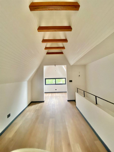 Townhouse Remodelada: Juan Xxiii / Buenaventura