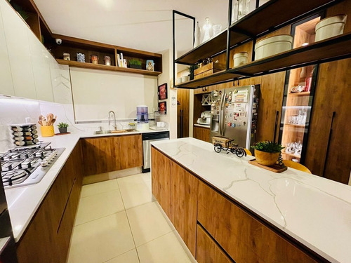 Venta De Casa En San Jerónimo Con Alberca