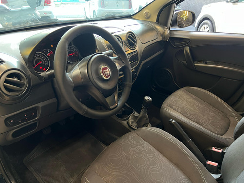 Fiat Grand Siena 1.0 Flex 4p 5 marchas