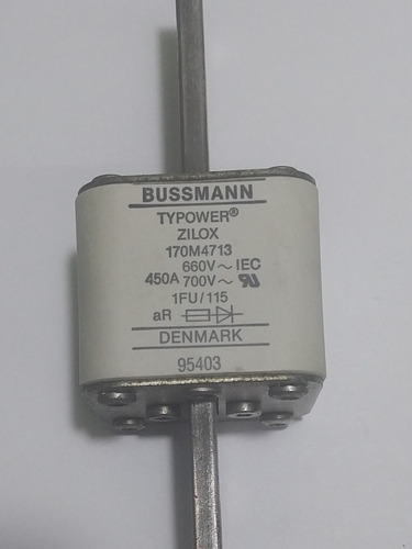 Fusible Semiconductor Bussmann De 450 A, 700 V. Mod:170m4713