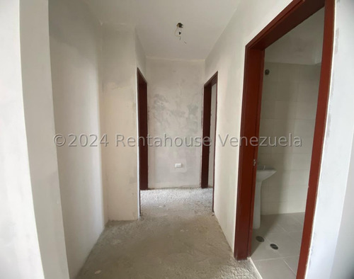 Renta House Trae Para Ti, Espectacular Apartamento En Venta En Obra Gris, Para Ser Remodelado A Tu Gusto. Ideal Para Ti Que Buscas Modernismo Y Comodidad. Maritza Lucena Tu Asesora De Confianzaa