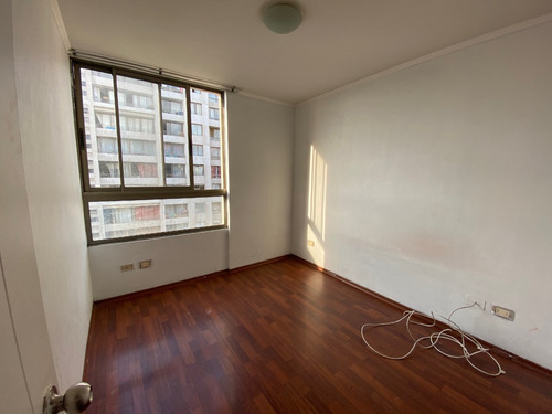 Departamento 2d + 1b Y Estacionamiento Metro Parque Almagro