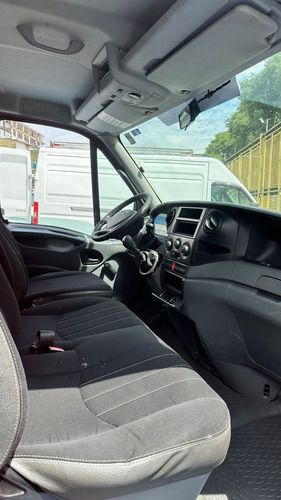 Iveco 35s14 2013 - Cabine Dupla Com Ar Condicionado
