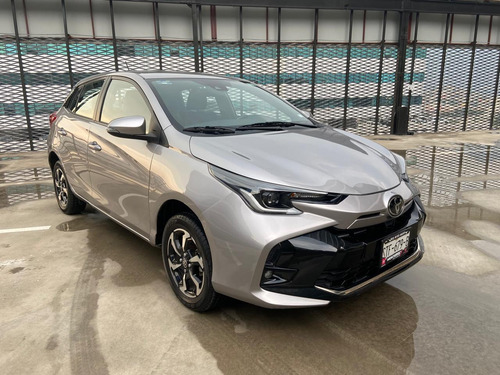 Toyota Yaris 1.5 5p S At Cvt